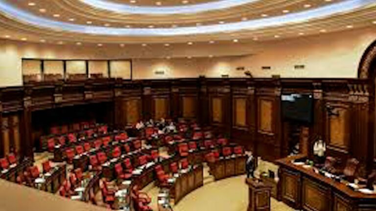 ՈւՂԻՂ. ԱԺ–ն ՍԴ դատավոր է ընտրում. նիստերը շարունակվում են