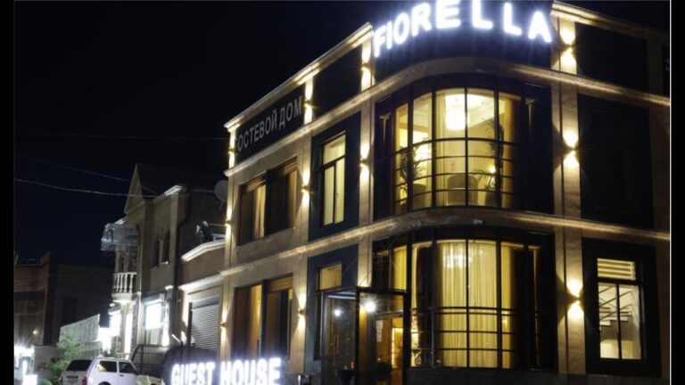 Չեկ ին Չեկ աութ / Check in – Check out – Fiorella Gyumri