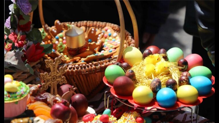 Ազգային խաղեր և տոներ – ԶԱՏԻԿ / National games and holidays – EASTER /