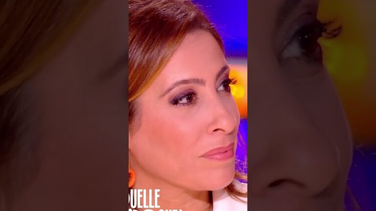 waouh quel beau cadeau que Patrick a fait à la présentatrice Léa de fr 2 de l’émission quelle époque
