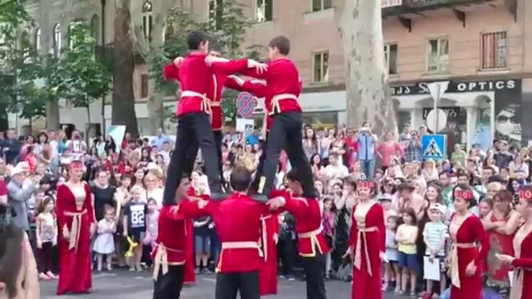 Armenian dance BERD Հայկական պար ԲԵՐԴ