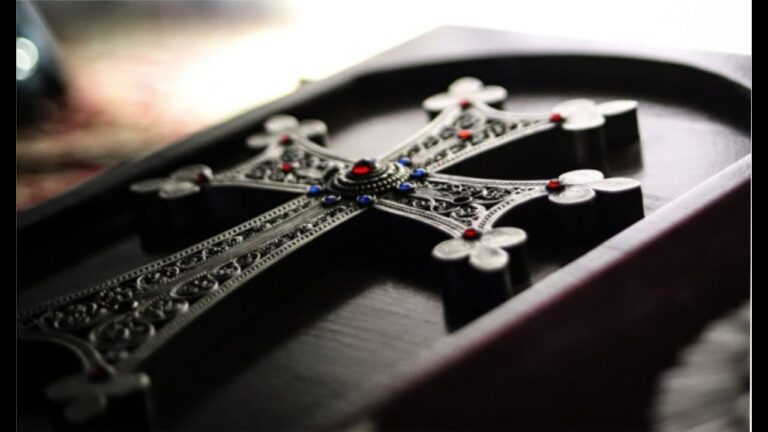 Ազգային խաղեր և տոներ – ԽԱՉՎԵՐԱՑ / National games and holidays – FEAST OF THE CROSS