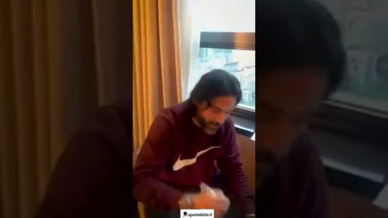 ALISSON? NO FRANCO ARMANI MA LELE ADANI É SUS ALISSON? NO FRANCO ARMANI MA LELE ADANI É SUS