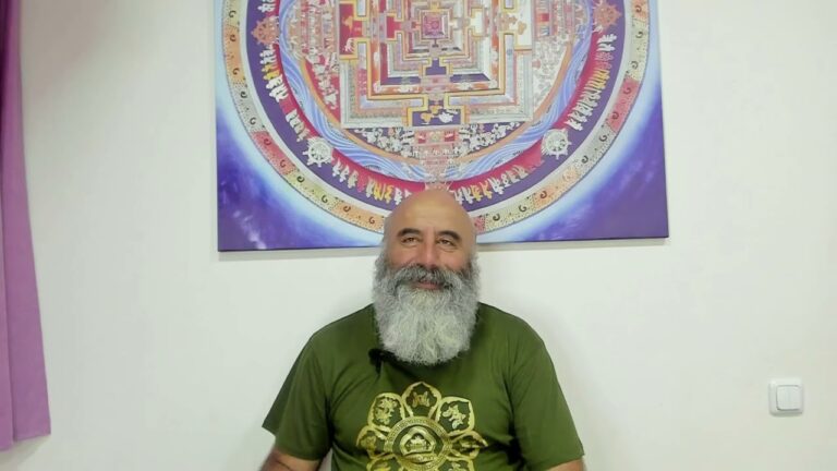 Սև մոգություն և թուղթ ու գիր: Տրդատ Դոնիկյան