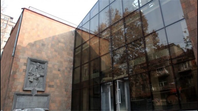 Դասամիջոց – Չայկովսկու անվան միջնակարգ մասնագիտական երաժշտական դպրոց / Tchaikovsky Music School Դասամիջոց – Չայկովսկու անվան միջնակարգ մասնագիտական երաժշտական դպրոց / Tchaikovsky Music School