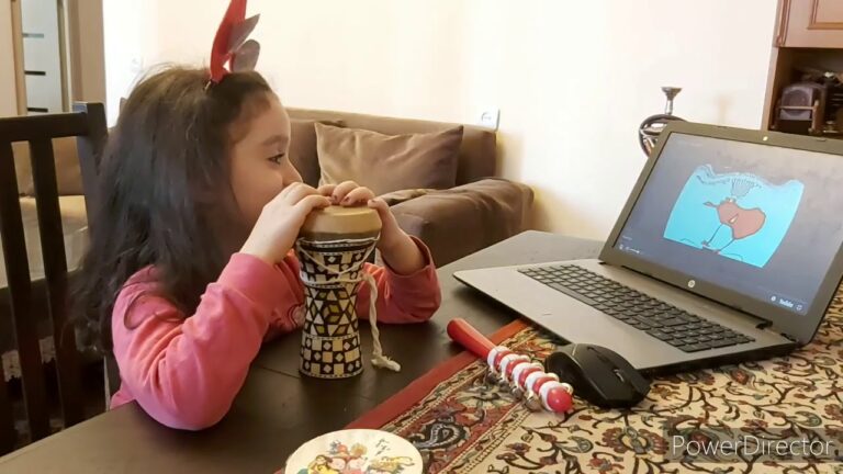 Երգուսուցում, ինքնակրթություն֊Կաքավիկ