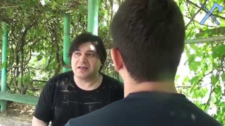 Под крылом общины Под крылом общины