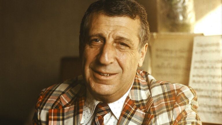 Մեկ օր ճանաչված մարդկանց հետ – Առնո Բաբաջանյան / A day with famous people – Arno Babajanyan Մեկ օր ճանաչված մարդկանց հետ – Առնո Բաբաջանյան / A day with famous people – Arno Babajanyan