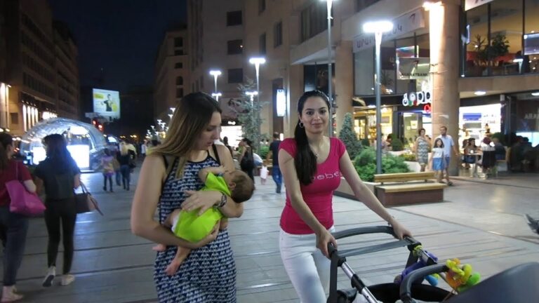 Yerevan, 04.09.17, Mo, Video-2, Mi kani kartsik Hyusisaini masin.