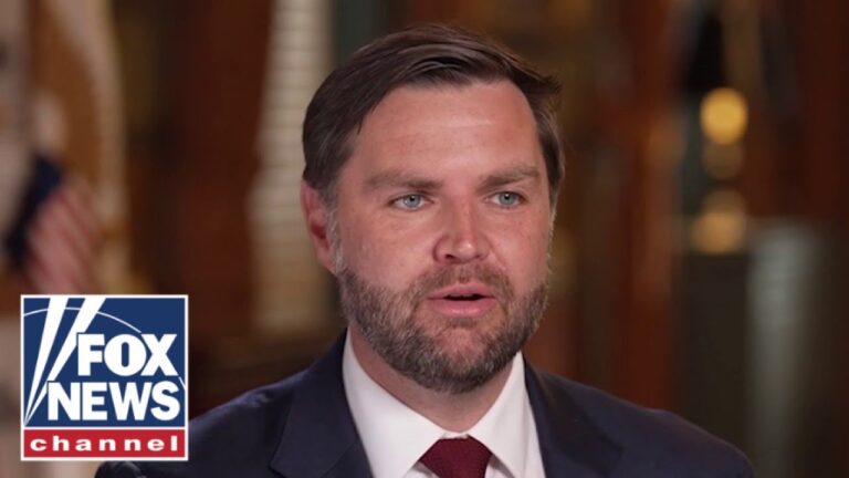 Vance ‘absolutely’ wants to see indictments in Russiagate scandal: ‘Disgusting!’