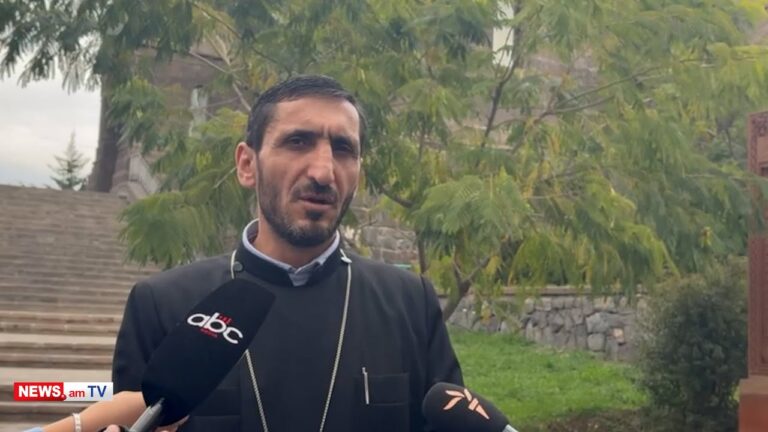 Ըստ իմ տեղեկության պատարագում եղած սարկավագը Հայ Առաքելական Եկեղեցու հետ կապ չունի. Տեր Սարգիս