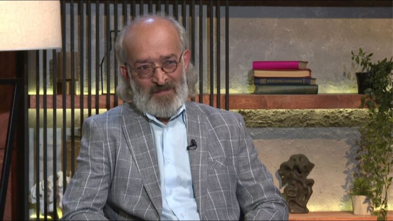 Մեկ օր ճանաչված մարդկանց հետ – Հովհաննես Հովհաննիսյան / A day with famous people – H. Hovhannisyan Մեկ օր ճանաչված մարդկանց հետ – Հովհաննես Հովհաննիսյան / A day with famous people – H. Hovhannisyan