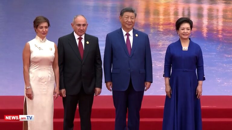 Ինչպես է Սի Ծինփինը տիկնոջ հետ դիմավորում Նիկոլ Փաշինյանին ու Աննա Հակոբյանին Ինչպես է Սի Ծինփինը տիկնոջ հետ դիմավորում Նիկոլ Փաշինյանին ու Աննա Հակոբյանին