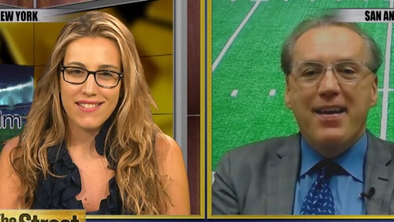 Gold’s Touchdown Pass: Jobs, Jobs, Jobs! – Frank Holmes | Kitco News Gold’s Touchdown Pass: Jobs, Jobs, Jobs! – Frank Holmes | Kitco News