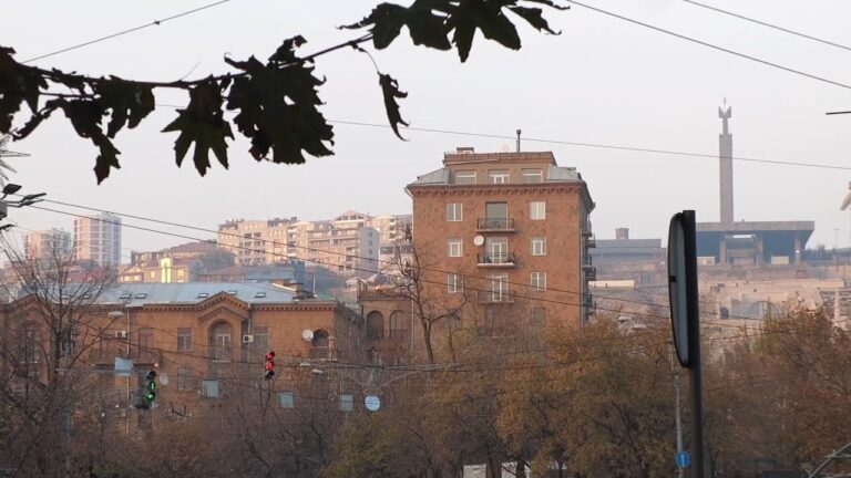 Yerevan, 03.12.17, Su, Video-2, (на рус.), просп. Маштоца, (ч.4).