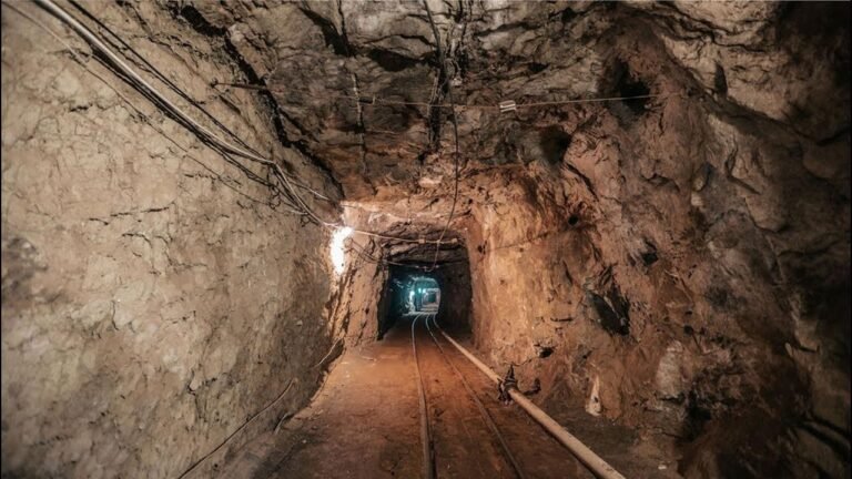 Թաքնված Հայաստան – Ավանի աղի կոմբինատ / Hidden Armenia – Avan Salt Factory Թաքնված Հայաստան – Ավանի աղի կոմբինատ / Hidden Armenia – Avan Salt Factory