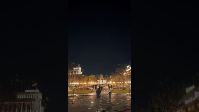 Fireworks in Yerevan, Armenia 🎄#yerevan #tourism #travel #armenia #attraction #fireworks #newyear