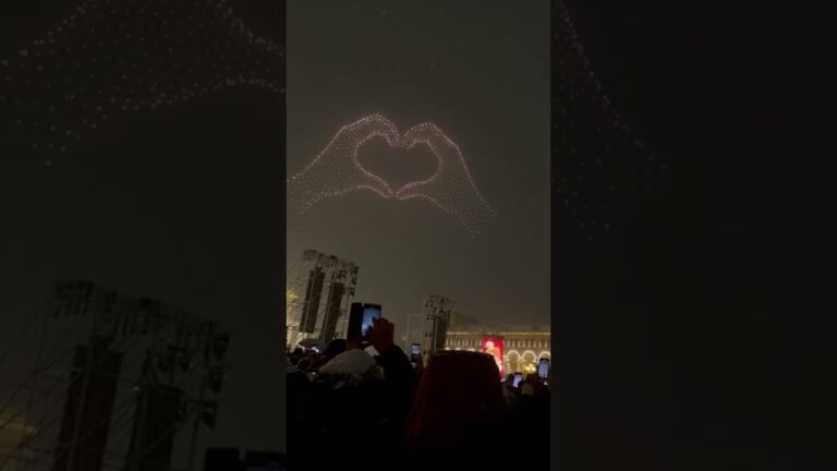 “New Year 2026 in Yerevan 🇦🇲 | Republic Square Countdown & Drone Show”