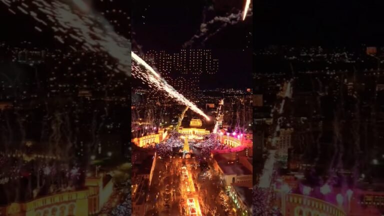 Yerevan 2026 🎄🎁🎉✨ Mikayel Gabriel ❤️ #yerevan #armenia #ереван #армения #елка #новогодняя Yerevan 2026 🎄🎁🎉✨ Mikayel Gabriel ❤️ #yerevan #armenia #ереван #армения #елка #новогодняя