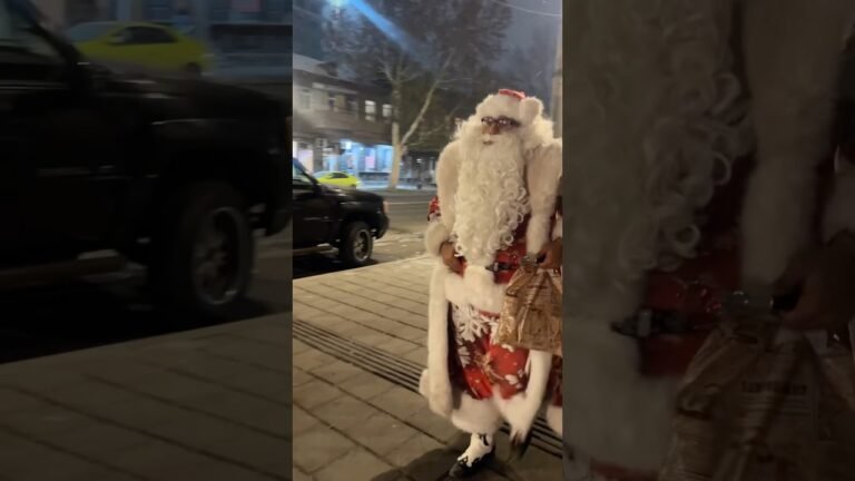 New Year Celebration in Armenia 🇦🇲 🎊🎅🏻 #armenia #newyear2026 #snowfall