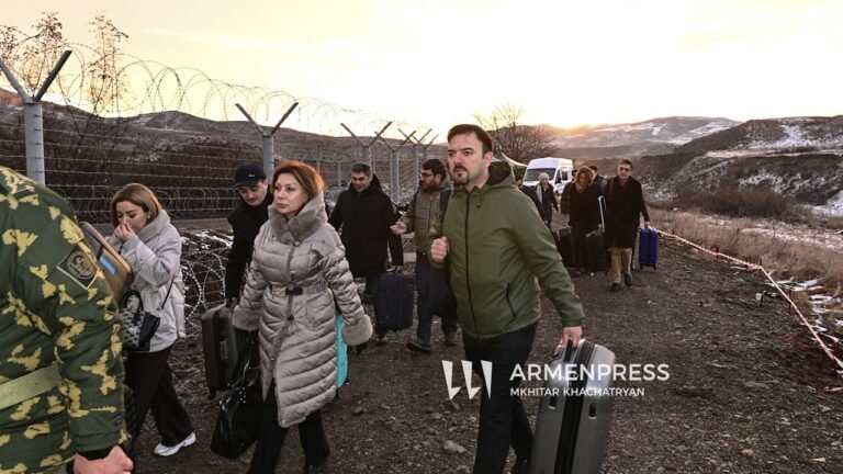 Ադրբեջանցի փորձագետները Հայաստան ժամանեցին ցամաքային սահմանազատված հատվածով